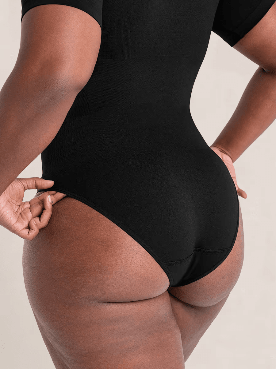 Shapewear Slimming and Comfortable Bodysuit with Round Neck and Thong